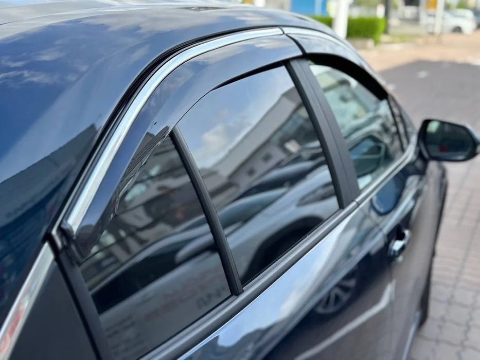 Ветровики с хромом.для всех авто.наличие в описании