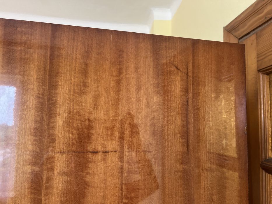 Szafa na wysoki połysk