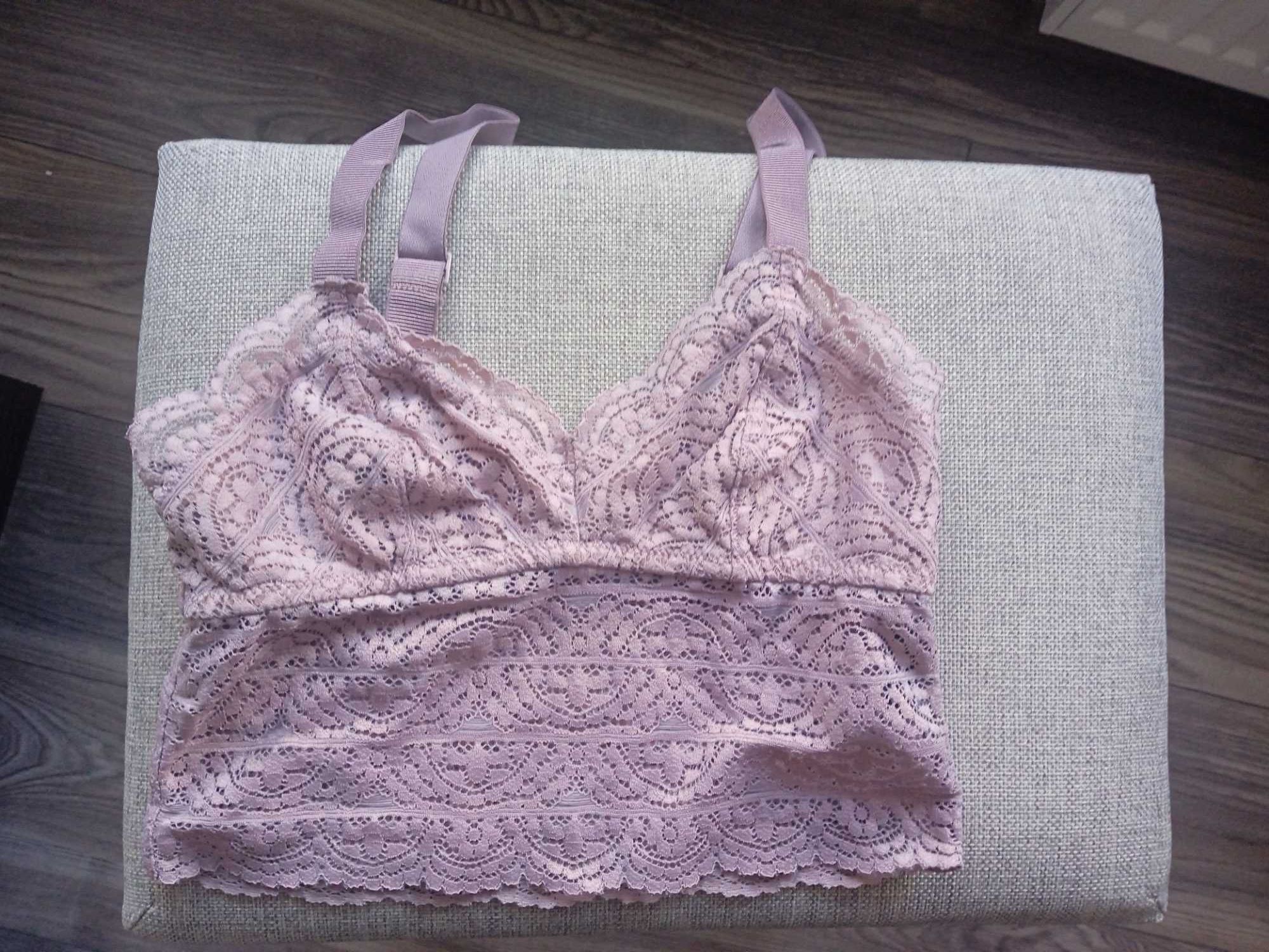 H&M koronkowy biustonosz w niezwykłym liliowym kolorze
