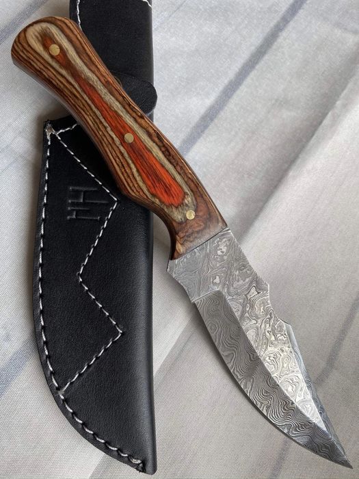 Hobby Hut HH-339 nóż myśliwski damasceński stałe ostrze drewno orzecha