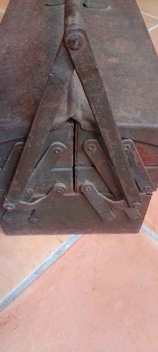 Caixa de ferramentas, aço articulado