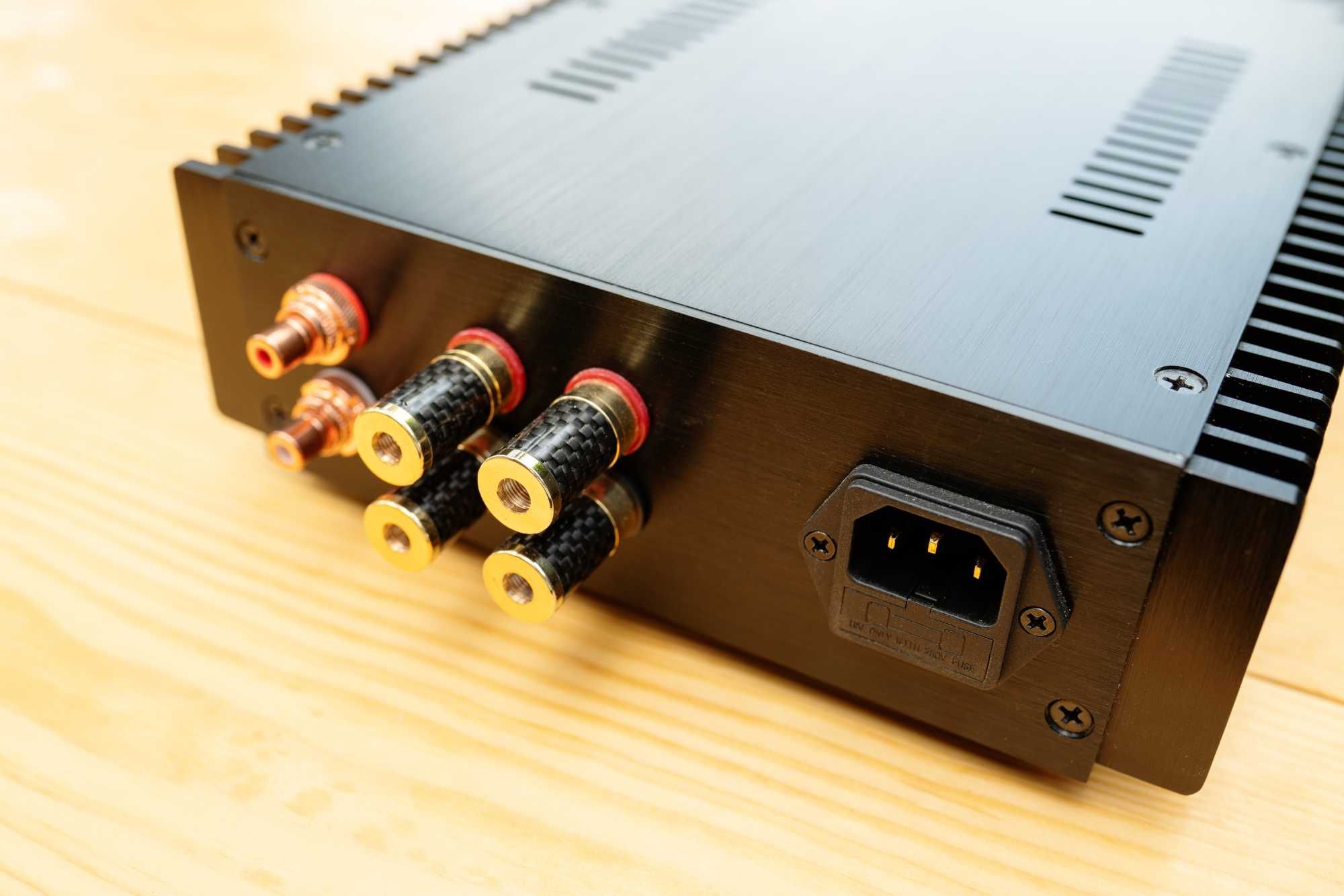 Усилитель D класса Hi-End уровня Ptero Stereo