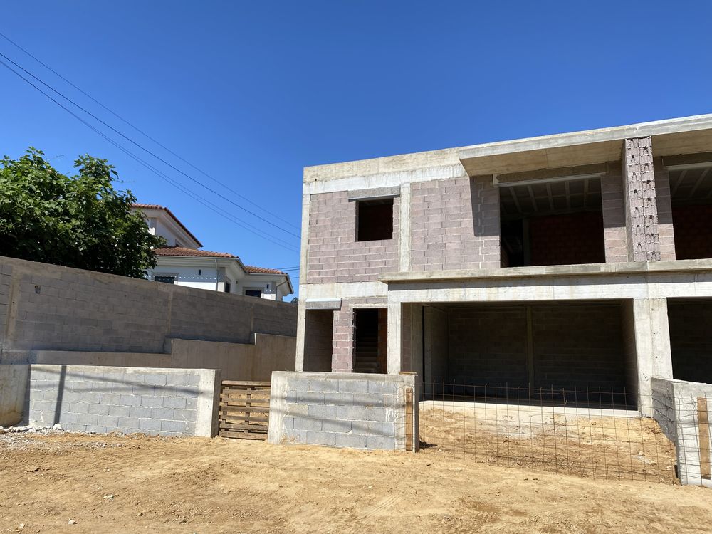 Moradia V3 em construção - Espargo, Santa Maria da Feira