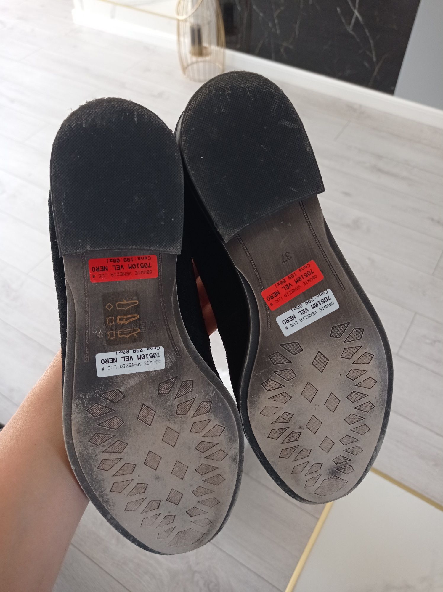 Buty Venezia zamsz 37