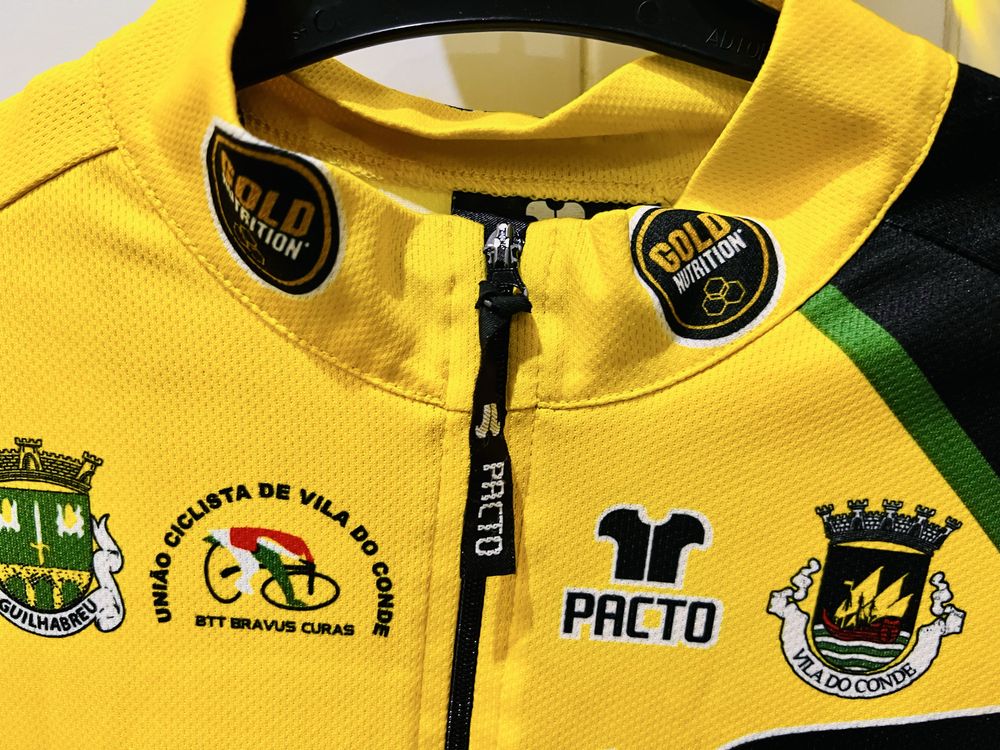 Conjunto ciclismo (calção + jersey)