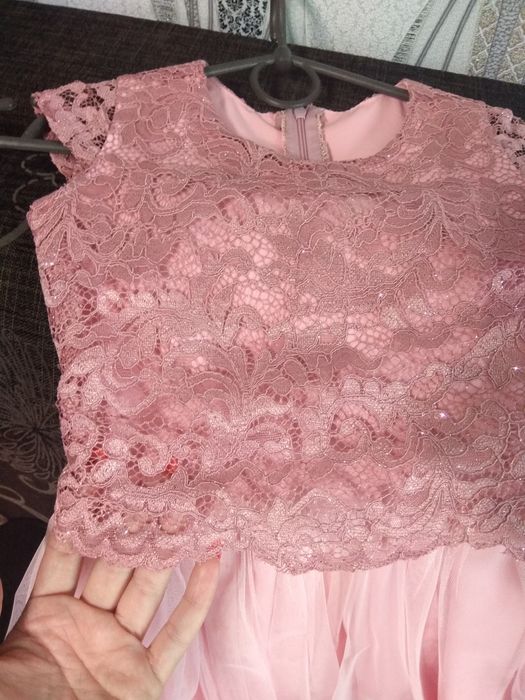 Випускне плаття на дівчинку