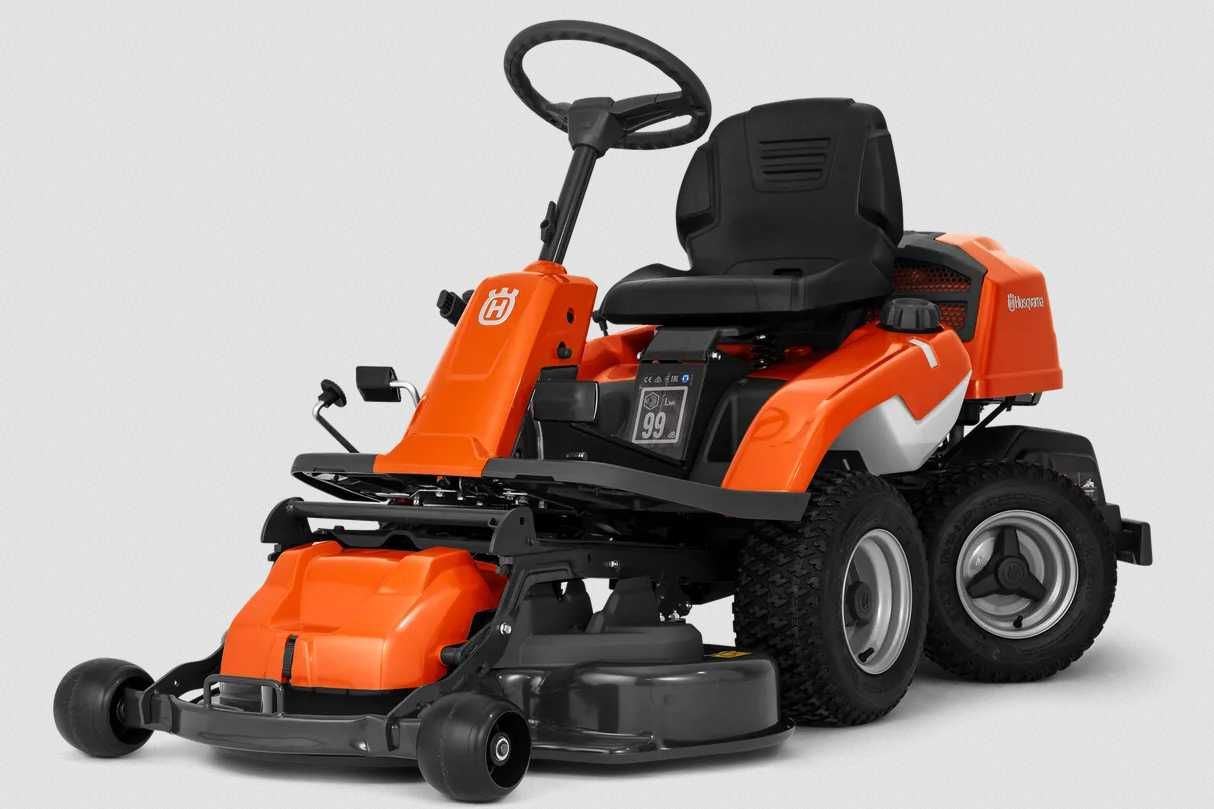 Traktorek Husqvarna Rider R214TC z agregatem tnącym 94 cm