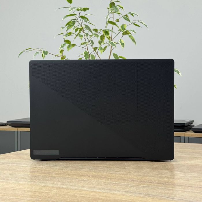 Ноутбук Asus Rog Zephyrus 16