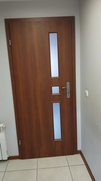 Drzwi z oscieznica 90 lewe