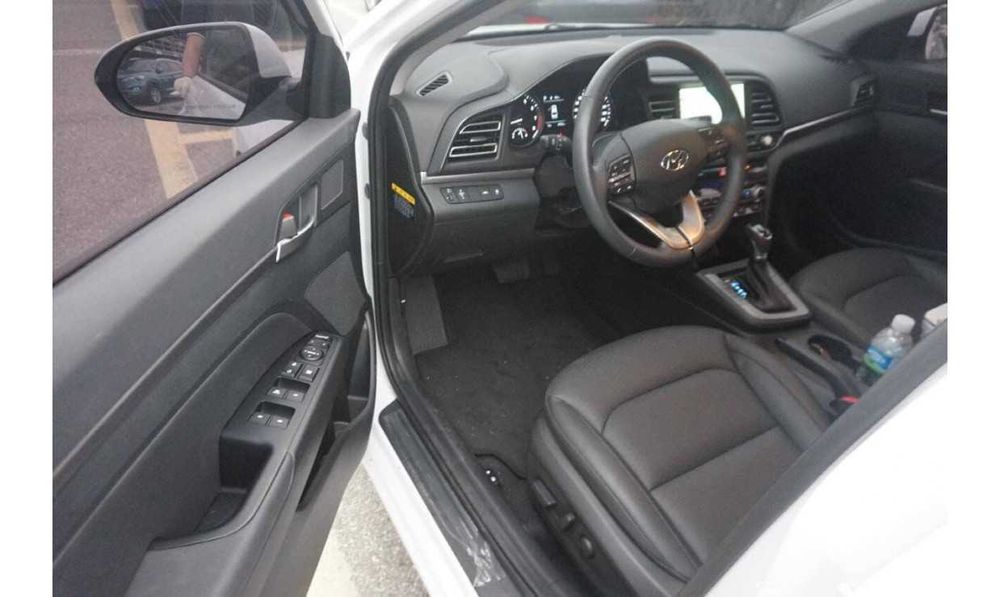 2020  HYUNDAI ELANTRA 1.6 машина із Кореї по дуже доступній ціні