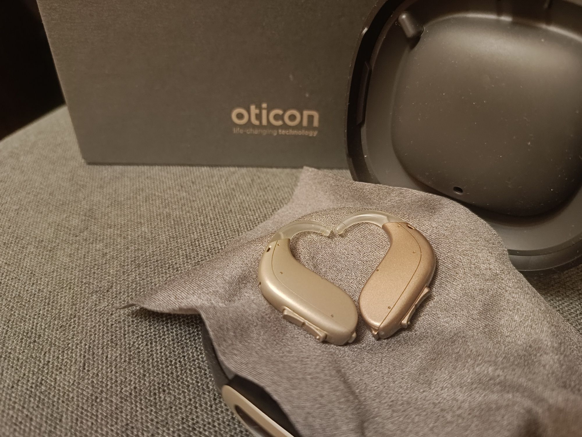Слуховые аппараты Oticon Ria 2 BTE PP
