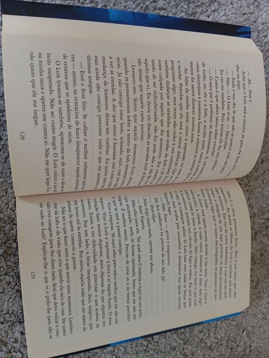 Livro O corvo da coleção Colégio do Templo