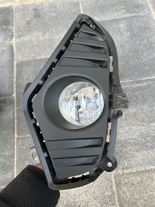 Toyota RAV4 2019 2020 2021 2022 Противотуманка в сборе, эмблема значок