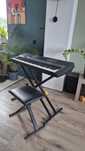 Sprzedam Yamaha PSR463 E ze stojakiem i krzesełkiem