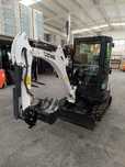 Giratória 2.5 ton LTMG LTE25 ar condicionado