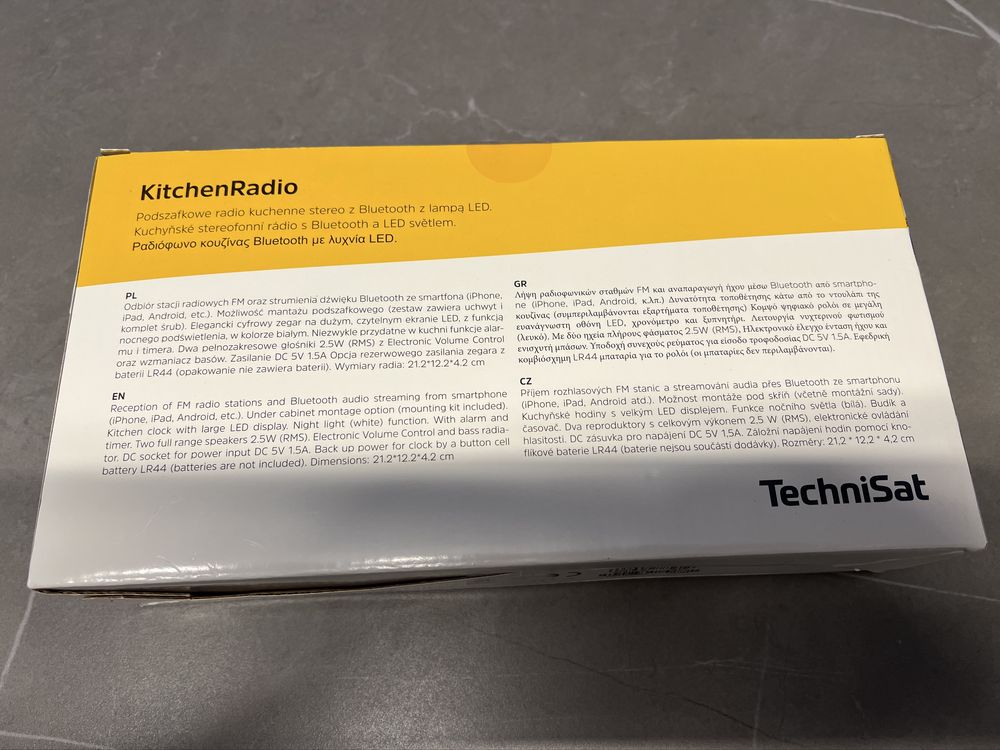 Podszafkowe radio  kuchenne TechniSat