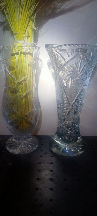 Кришталеві вази, хрустальные вазы