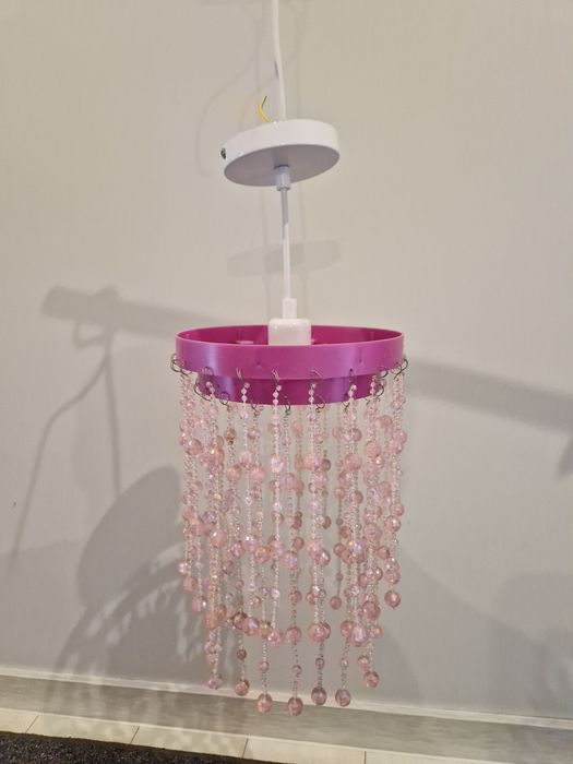 Żyrandol korale kryształ różowe do pokoju dziewczynki.