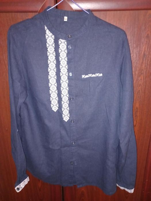 Лляна сорочка для підлітка