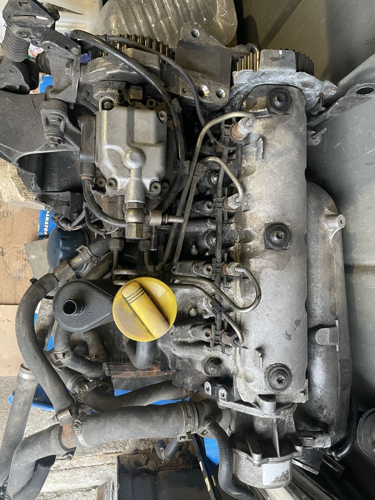 Двигун 1,9 dci з навісним Renault Scenic