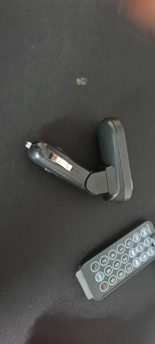 Transmiter FM BT do auta