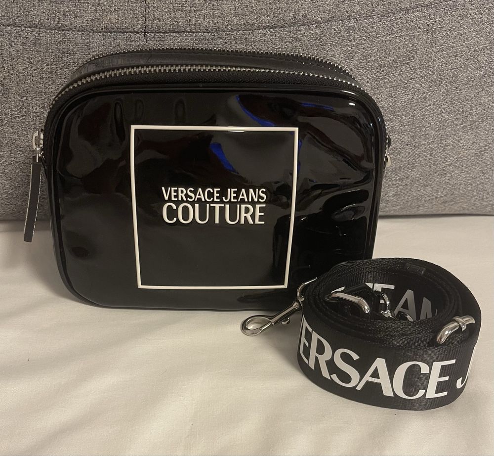 Vendo  bolsa Versace 70€