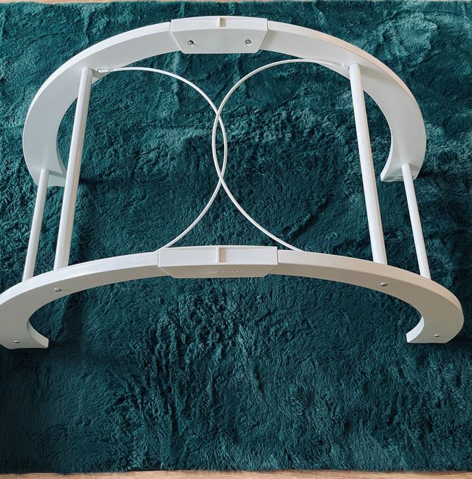 Kosz Mojżesza ze stojakiem Shnuggle Biały