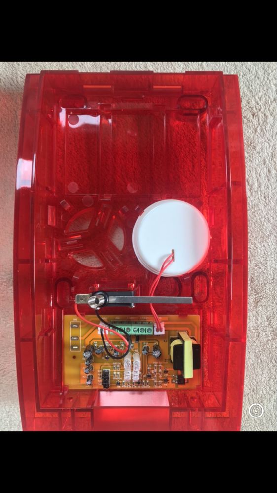 Sygnalizator optyczno akustyczny alarm