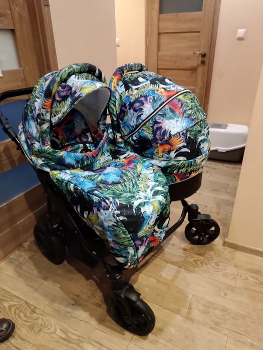 Wózek bliźniaczy rok po roku