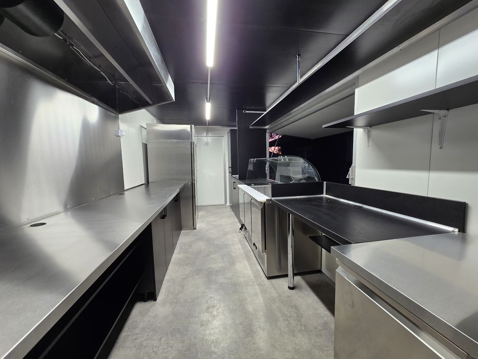 Przyczepa Gastronomiczna - PREMIUM -  6m x 2,4m