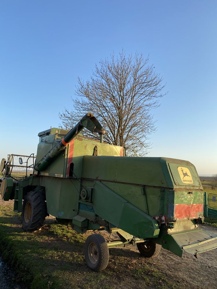 Комбайн John Deere 952