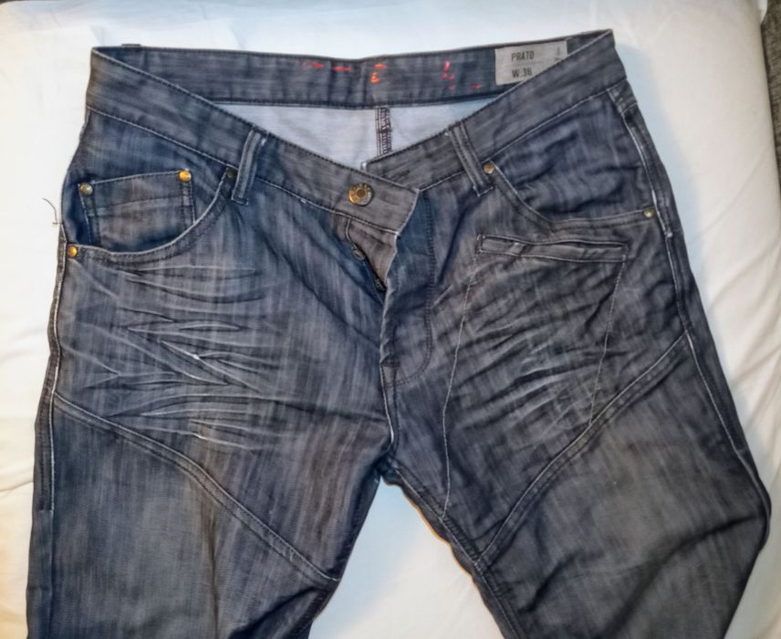 Spodnie Jeans XXL dla wysokiego mężczyzny