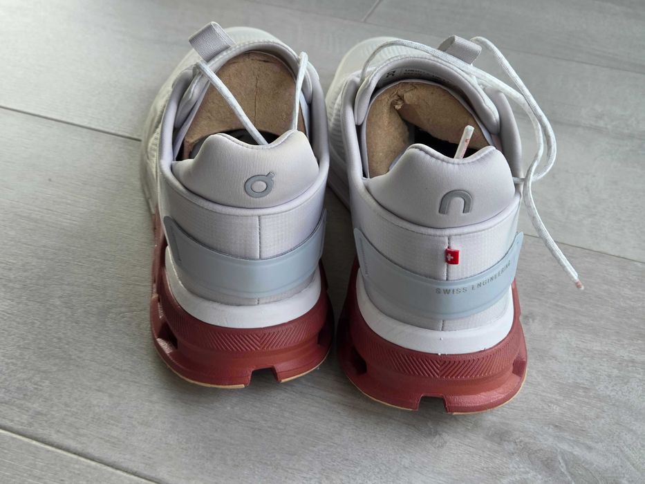 On runners - cloudnova flux rozm 46