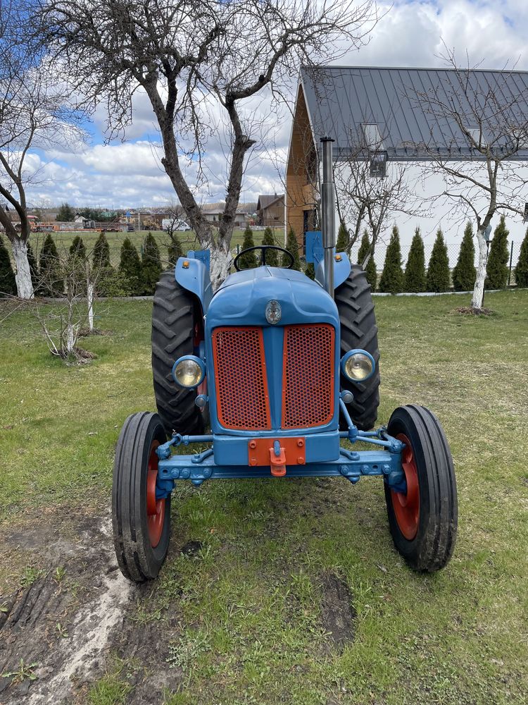 Traktory Fordson New Major - 1953 i Fordson Power Major z daszkiem