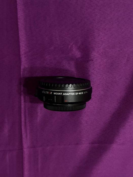 Panasonic GH5 (corpo) + 4 baterias + adaptador Viltrox