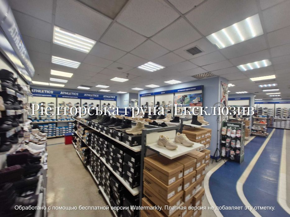 Пропонується в оренду приміщення у ТЦ на перехресті поруч з зупинкою