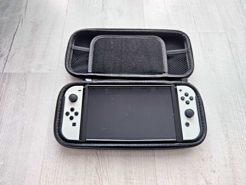 Konsola Nintendo Switch Oled jak nowa