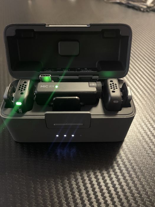 Мікрофонна радіосистема DJI Mic Mini 2TX + 1RX + Charging Case
