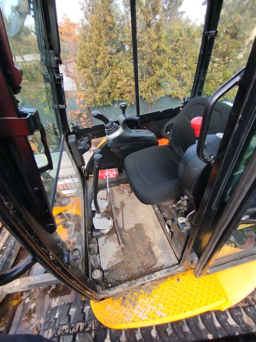 JCB 8035 zts mało używana 8030