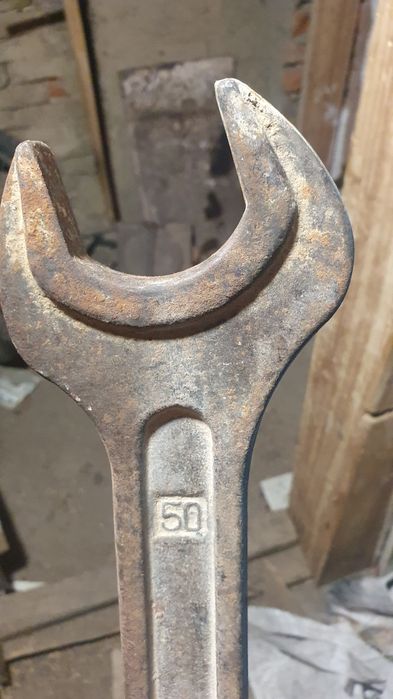 Продам ключ 50-55