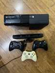 Xbox 360 z Kinect i 3 pady