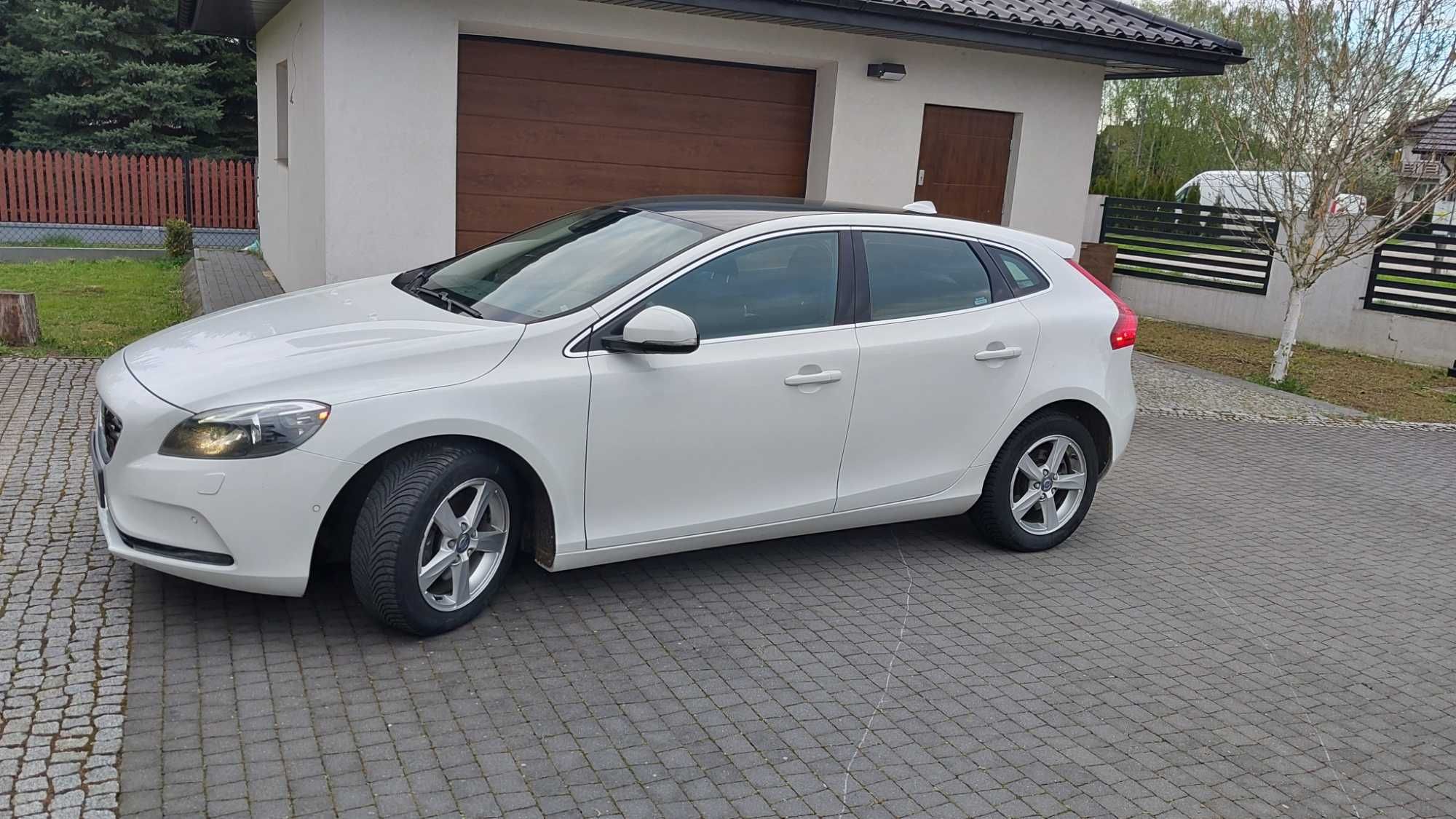 Volvo V40 T3 Momentum