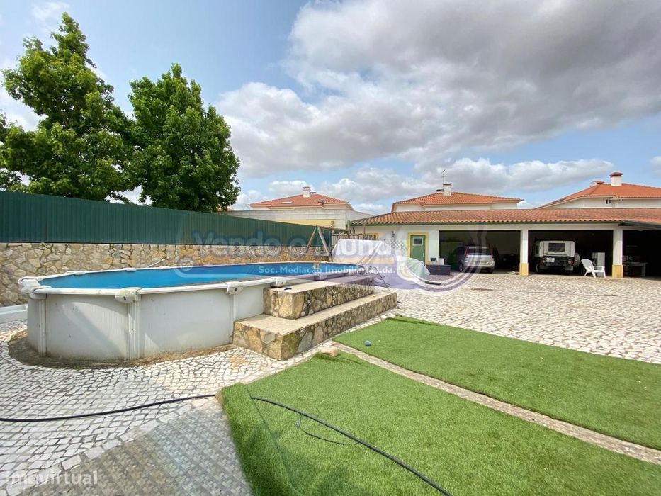 Moradia T4+1 em Samora Correia(SC989)