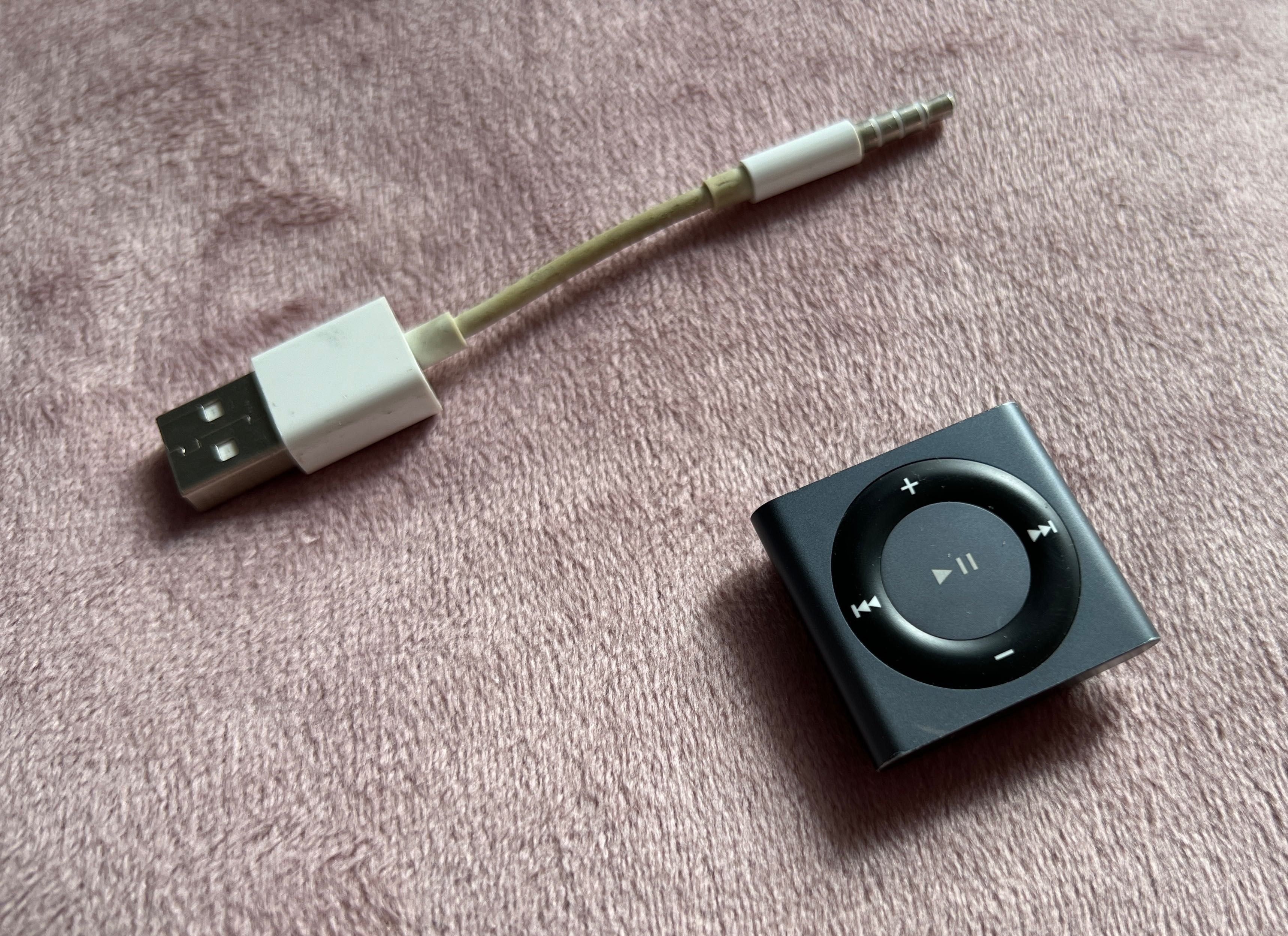 Apple ipod A1373 2gb