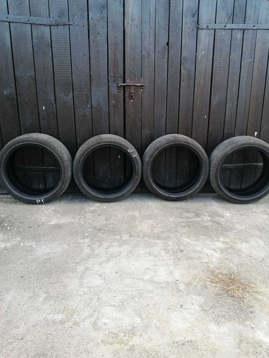 Opony zimowe 225 40 r18 Rotalla komplet