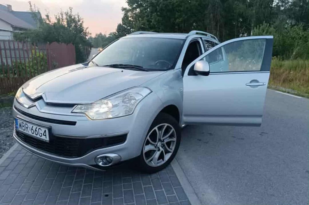 Citroen CCrosser 2009r 7 osobowy zadbany