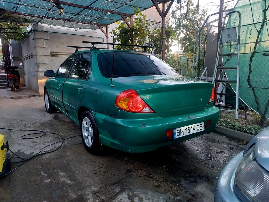 Kia Sephia 2/1.6 бенз./2003 год