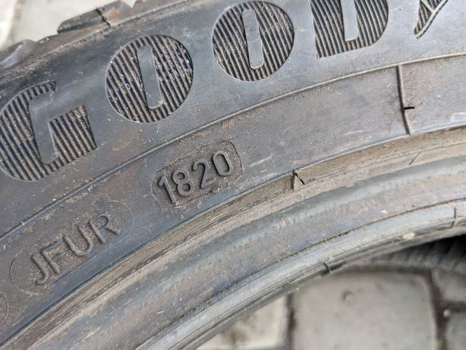Зимові 225/50R17 GoodYear UltraGrip Ice Artic шина б/в та нова