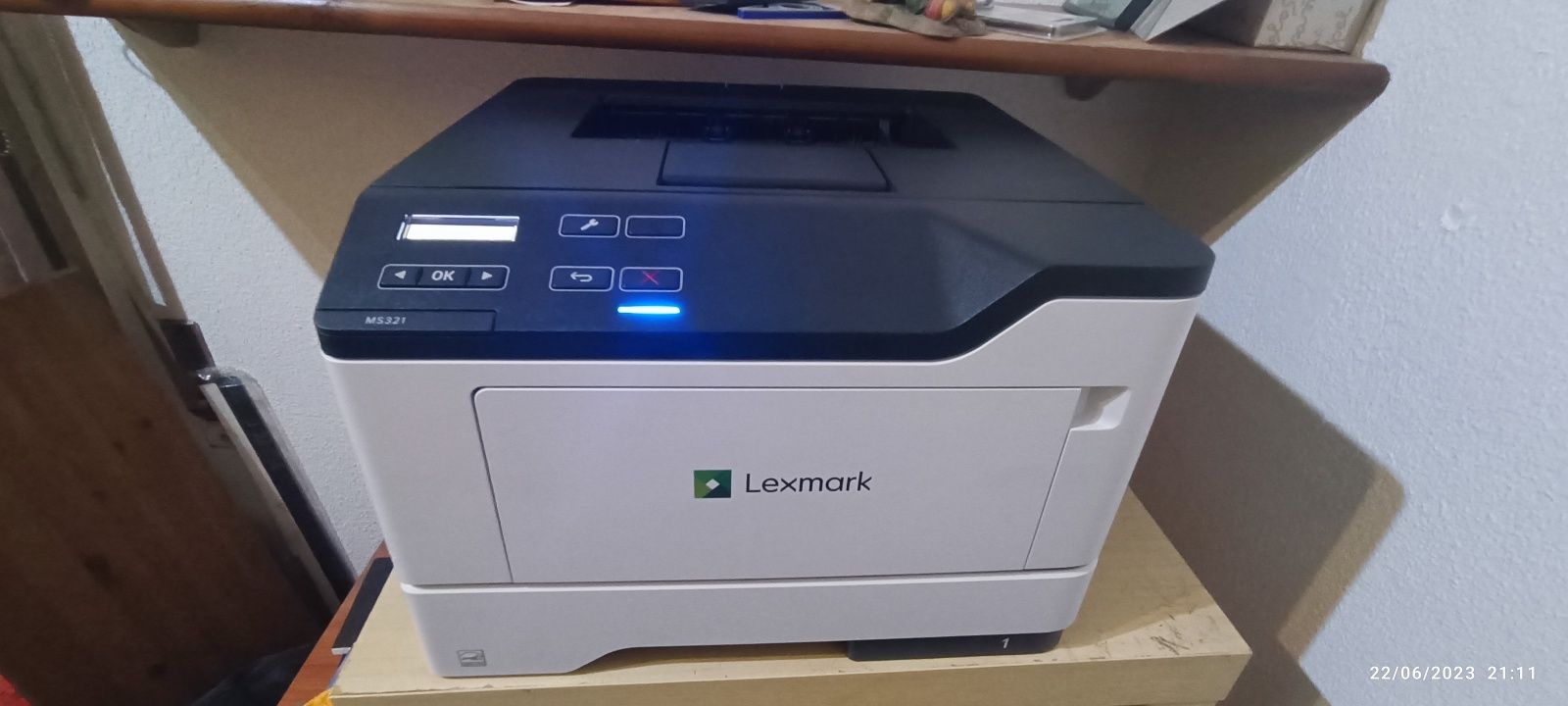 Impressora lexmark ms321 com mais um toner