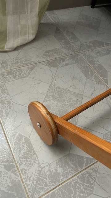 Alcofa de verga com base de rodas